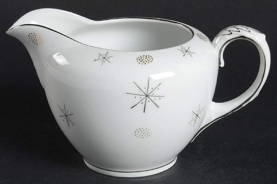 Snowflake Creamer by Japan-1