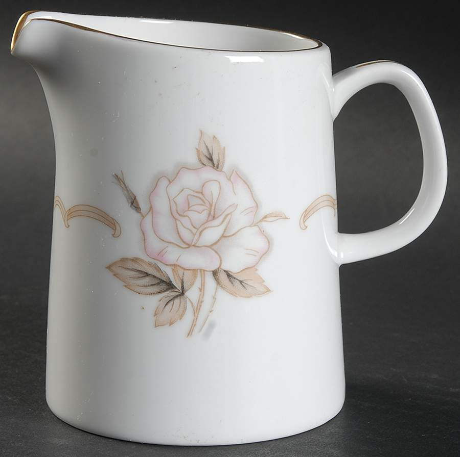 Sophisticate Creamer by Japan-1