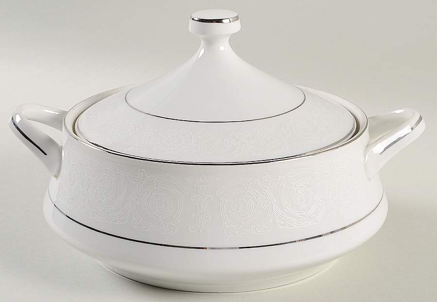 Southwicke Round Covered Vegetable by Japan-1