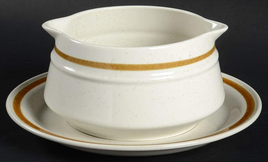 Stonecastle Gravy Boat & Underplate by Japan-1