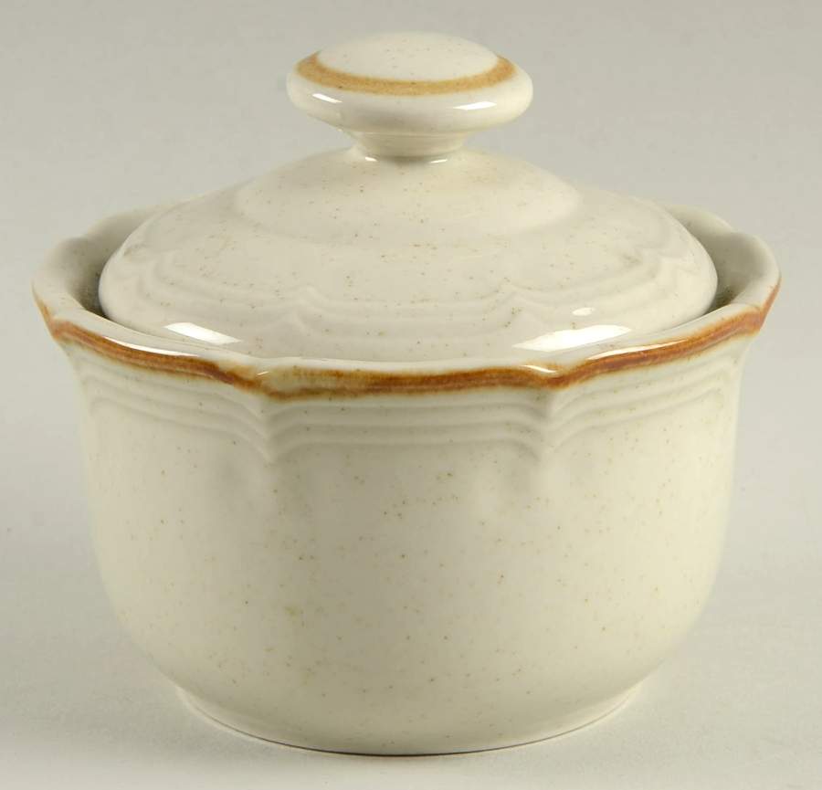 Strawberry Patch Sugar Bowl & Lid by Japan-1