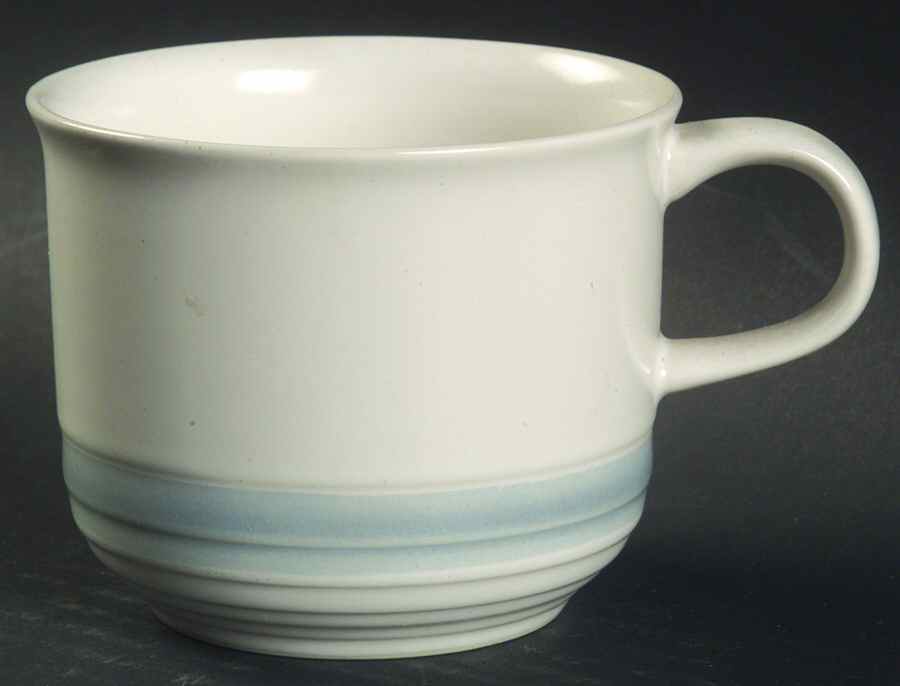 Sunny Meadows Flat Cup by Japan-1