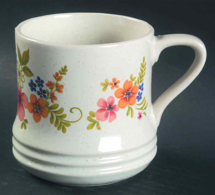Sweet Flowers Mug by Japan-1