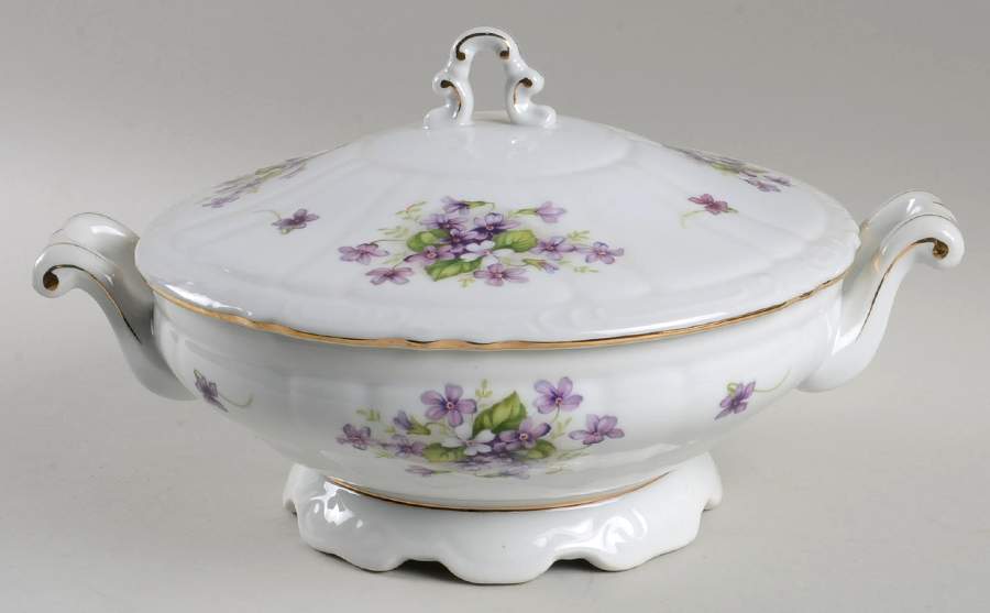Violets Round Covered Vegetable by Japan-1