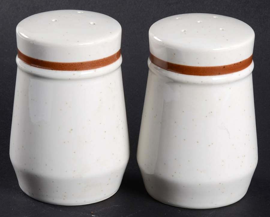 Sanibel Salt & Pepper Set by Japan-1