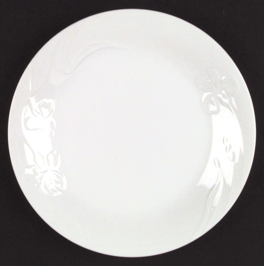 White Iris Dinner Plate by Japan-1