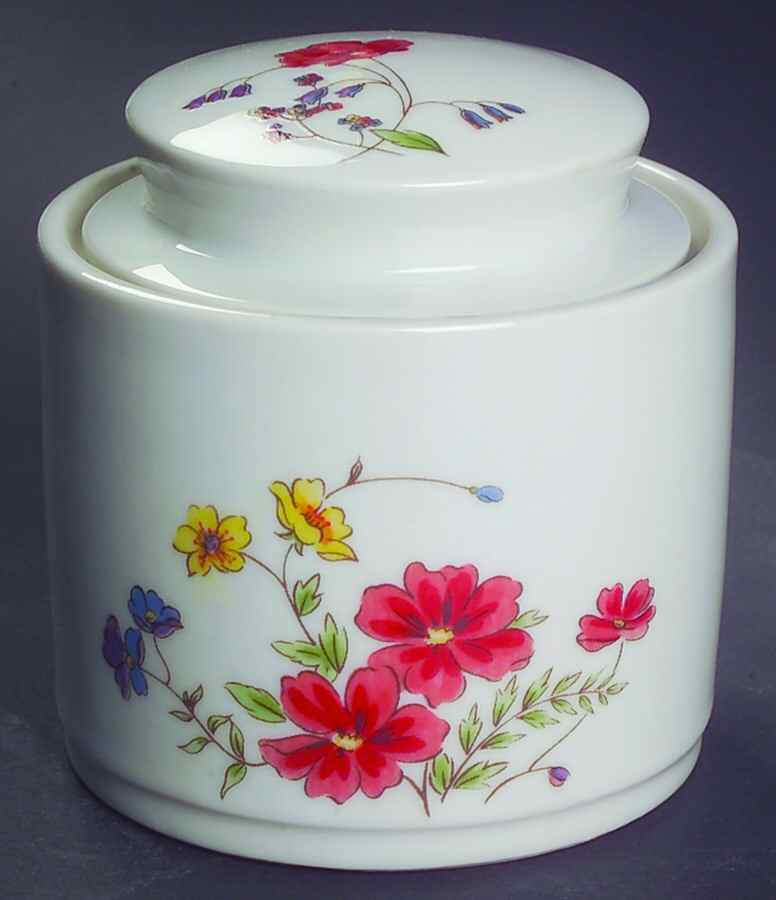 Nadine Sugar Bowl & Lid by Jardin-1