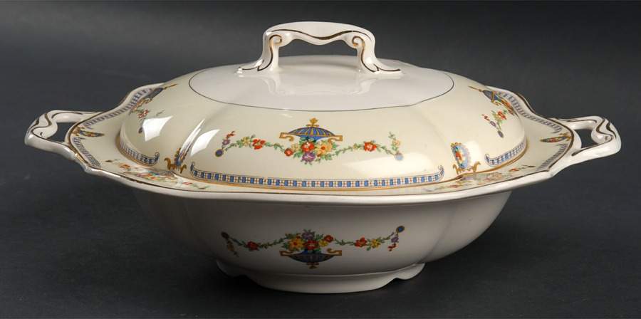 Adam, The (Scalloped) Round Covered Vegetable by Johnson Brothers-1