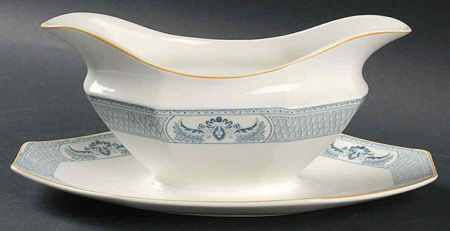Albany Gravy Boat with Attached Underplate by Johnson Brothers-1