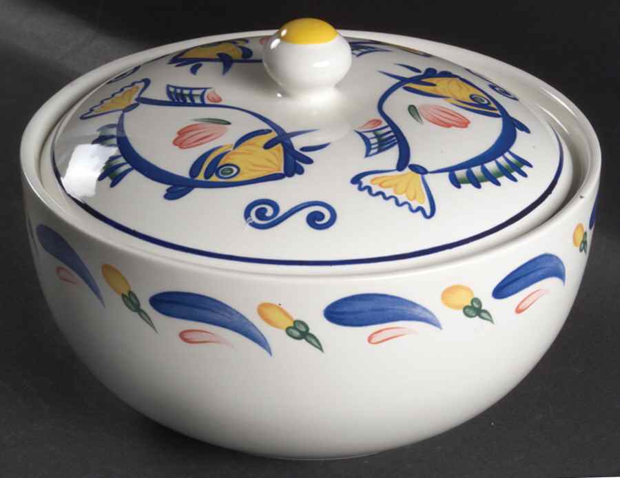 Aquabatic Round Covered Vegetable by Johnson Brothers-1