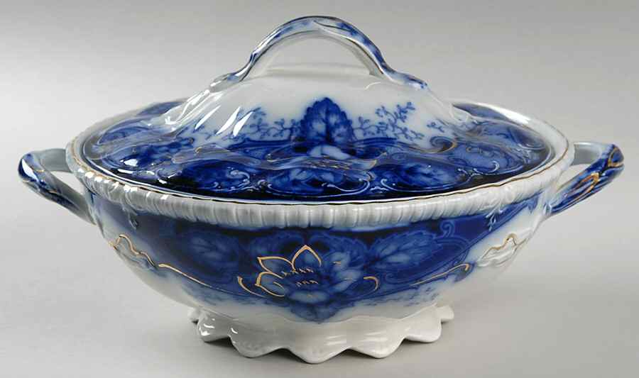 Argyle Blue (Flow Blue) Round Covered Vegetable by Johnson Brothers-1
