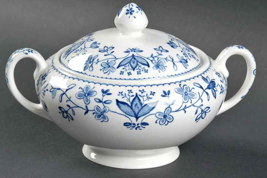 Ashford Blue Sugar Bowl & Lid by Johnson Brothers-1