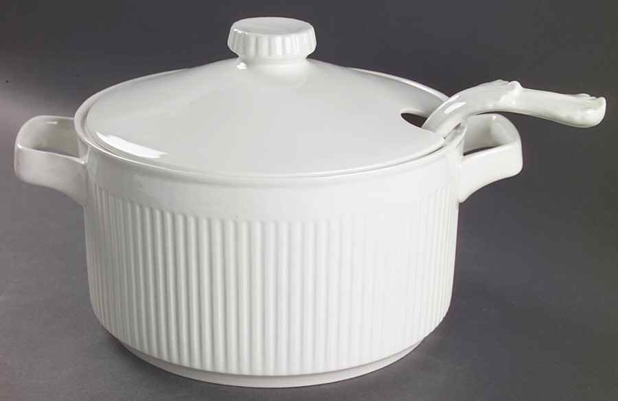Athena Tureen & Lid w/Ladle by Johnson Brothers-1