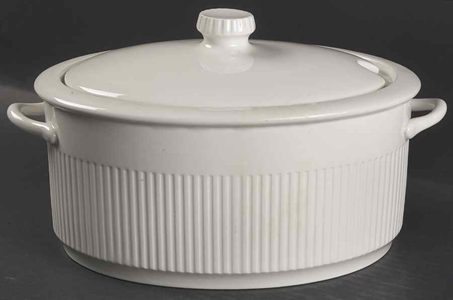 Athena Oval Tureen & Lid by Johnson Brothers-1