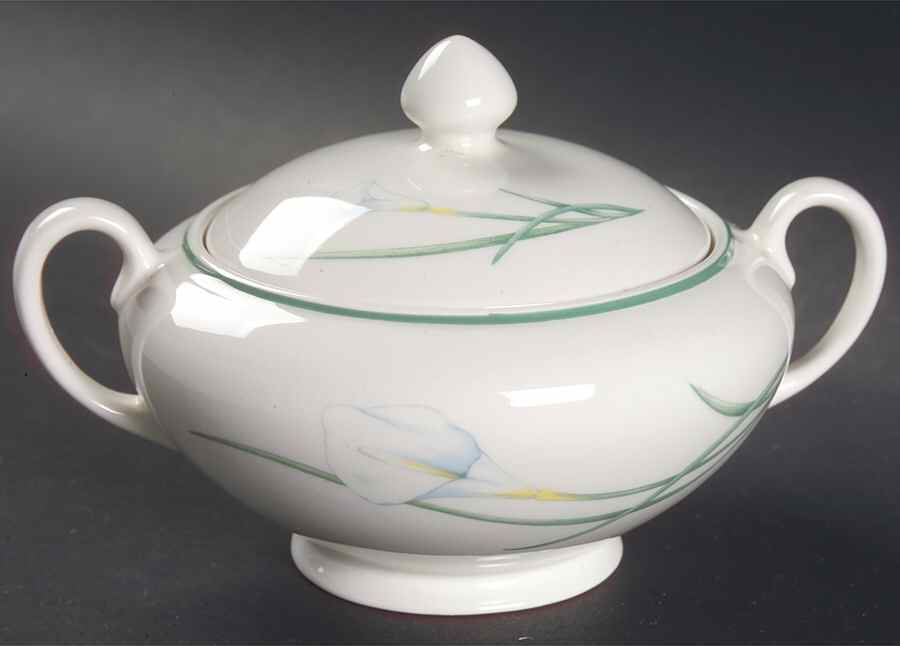Auburn Sugar Bowl & Lid by Johnson Brothers-1