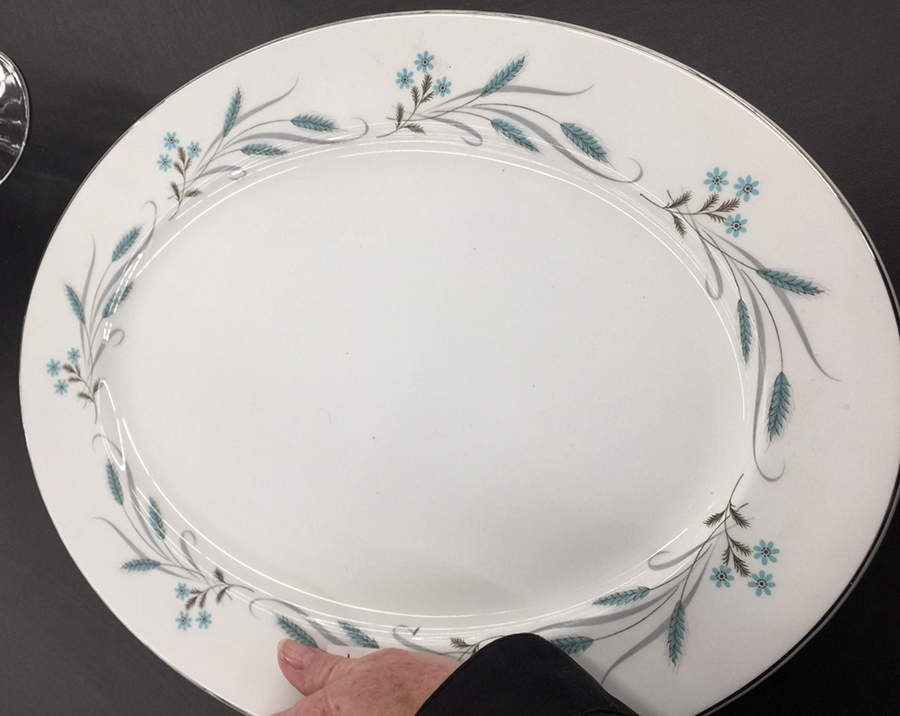 Autumn Song 16" Oval Serving Platter by Johnson Brothers-1