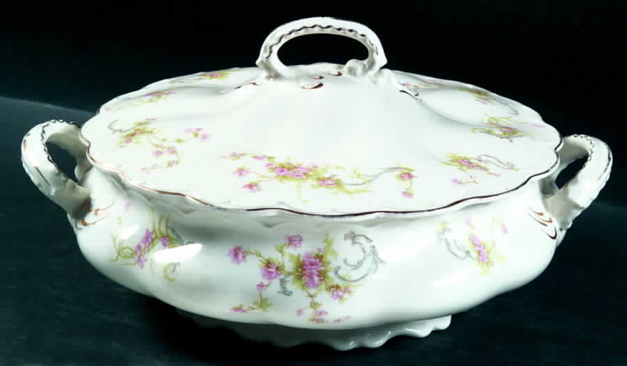 The Baroda Round Covered Vegetable by Johnson Brothers-1