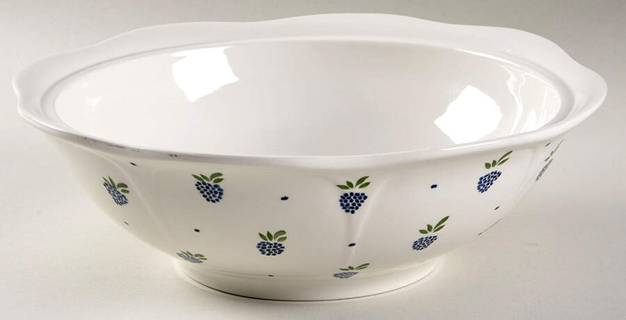 Berries Round Vegetable No Lid by Johnson Brothers-1