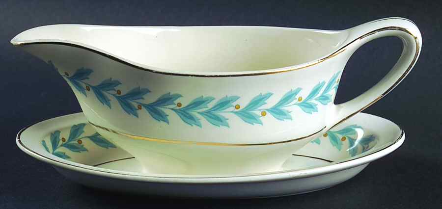 Bermuda Gravy Boat & Underplate/Relish by Johnson Brothers-1