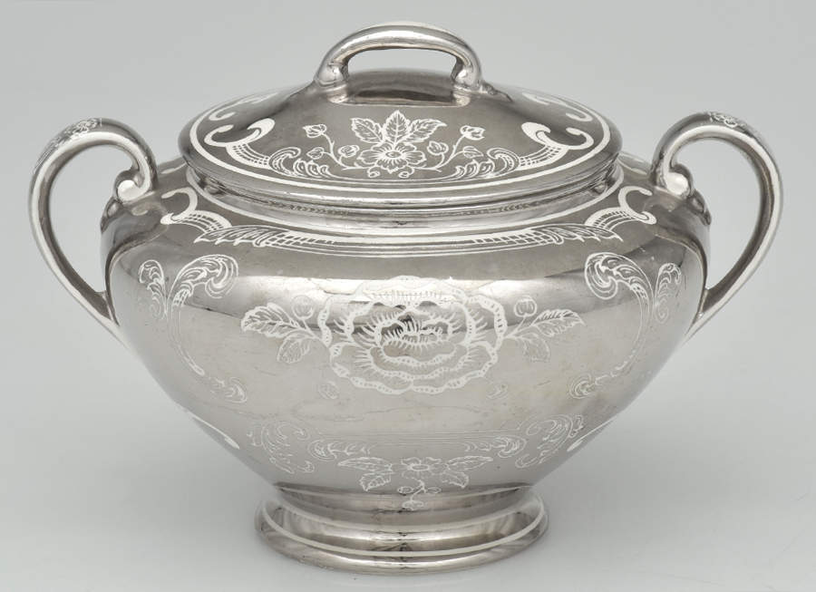 Brighton Sugar Bowl & Lid by Johnson Brothers-1