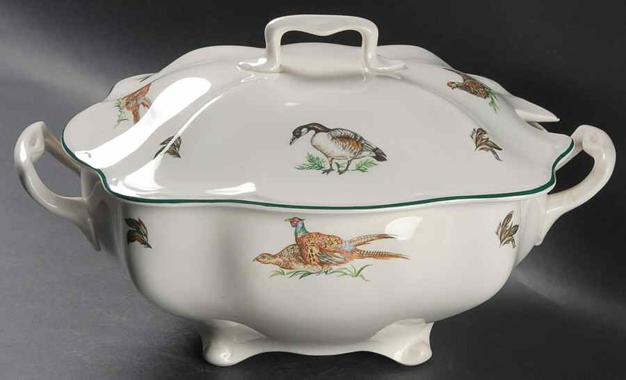 Brookshire (Made in England, Earthenware) Rectangular Tureen & Lid by Johnson Brothers-1