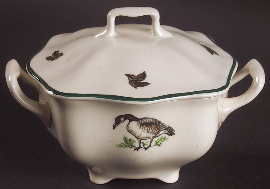 Brookshire (Made in England, Earthenware) Sugar Bowl & Lid by Johnson Brothers-1