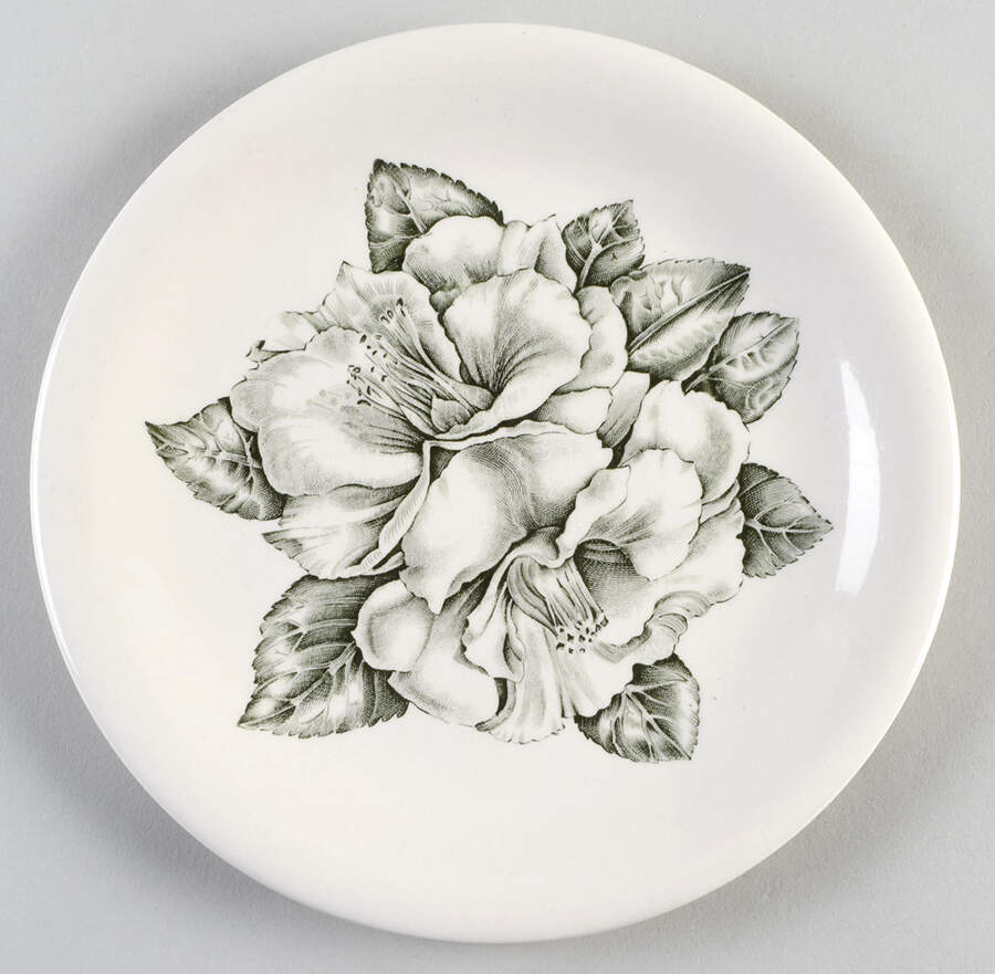 Camellia Green Luncheon Plate by Johnson Brothers-1