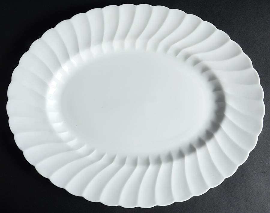 Canterbury (Bone China) 15" Oval Serving Platter by Johnson Brothers-1