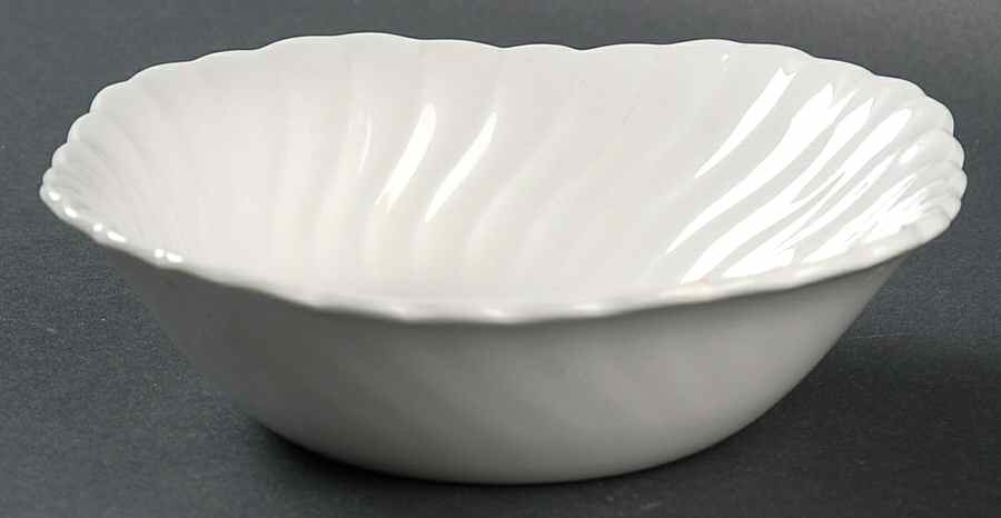 Canterbury (Bone China) Fruit/Dessert (Sauce) Bowl by Johnson Brothers-1