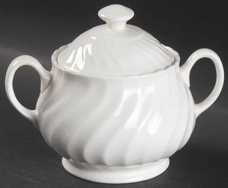 Canterbury (Bone China) Sugar Bowl & Lid by Johnson Brothers-1