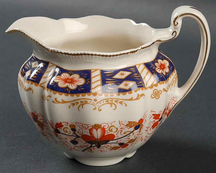 Chatsworth Creamer by Johnson Brothers-1