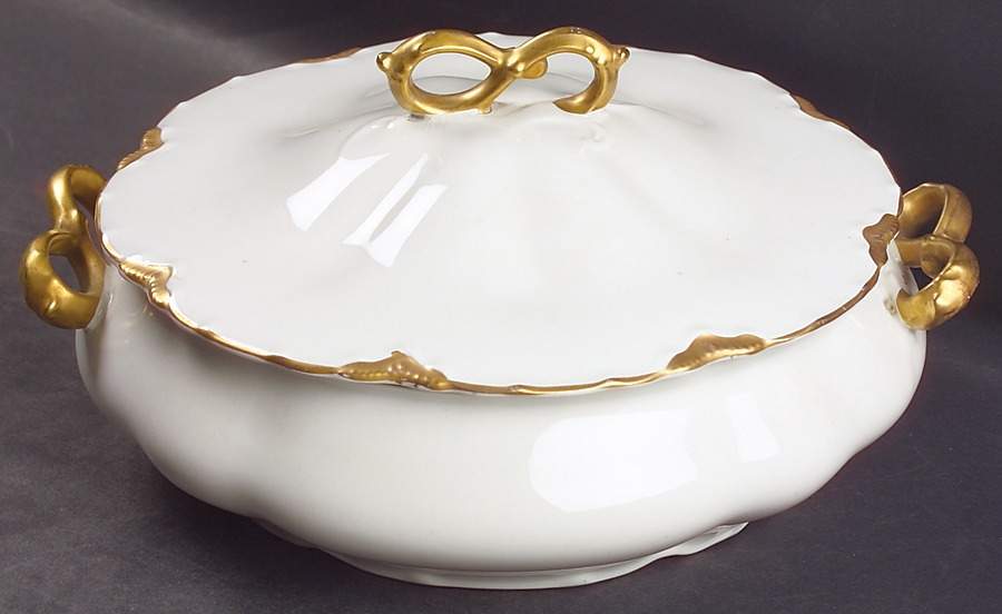 Chantilly Gold Round Covered Vegetable by Johnson Brothers-1
