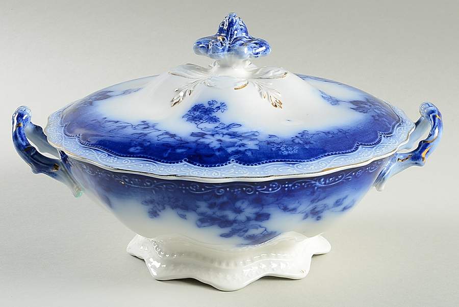 Clayton (Flow Blue, Gold Trim) Round Covered Vegetable by Johnson Brothers-1