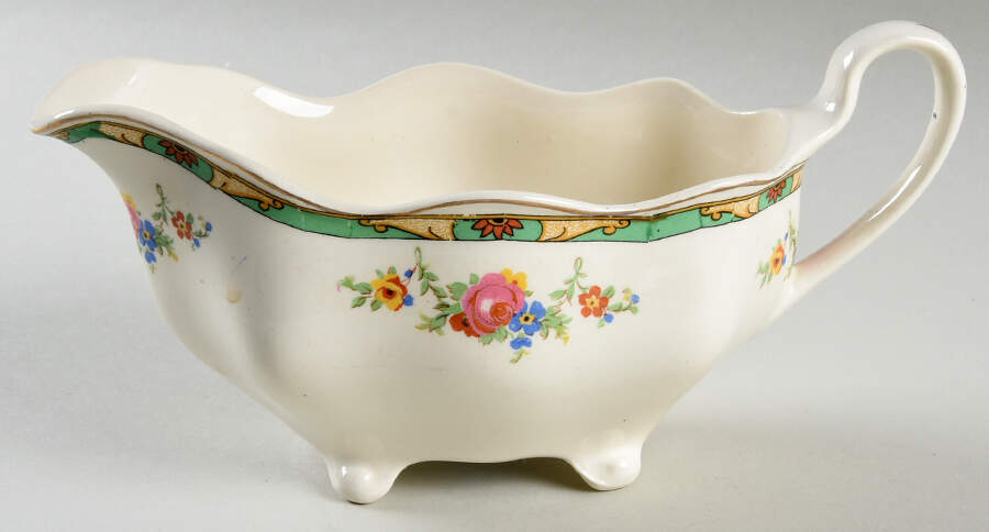 Connaught, The Gravy Boat by Johnson Brothers-1