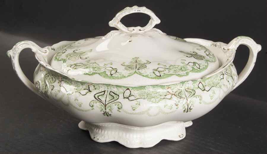 Dartmouth Green Round Covered Vegetable by Johnson Brothers-1