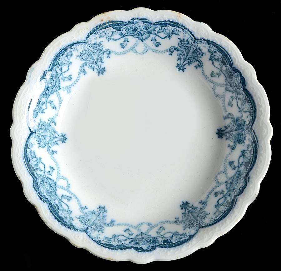 Dartmouth Flow Blue Fruit/Dessert (Sauce) Bowl by Johnson Brothers-1