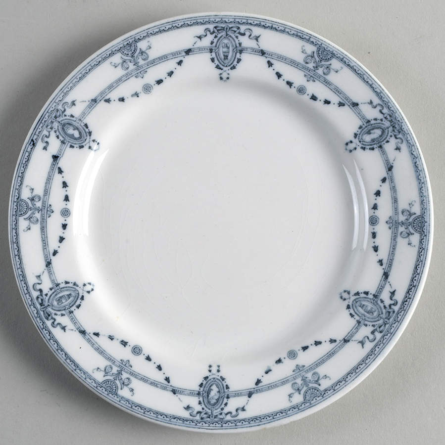 Davenport (No Trim) Dessert/Pie Plate by Johnson Brothers-1