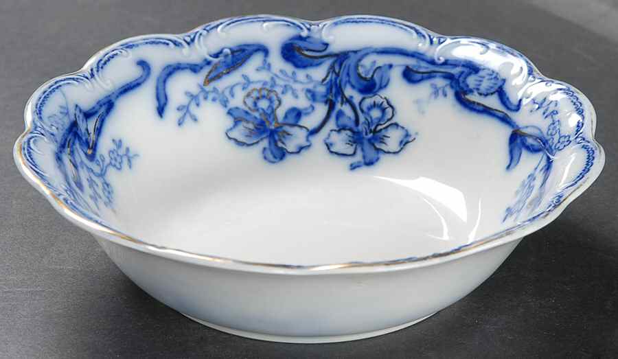 Delmonte (Flow Blue, Gold Accent) Coupe Cereal Bowl by Johnson Brothers-1