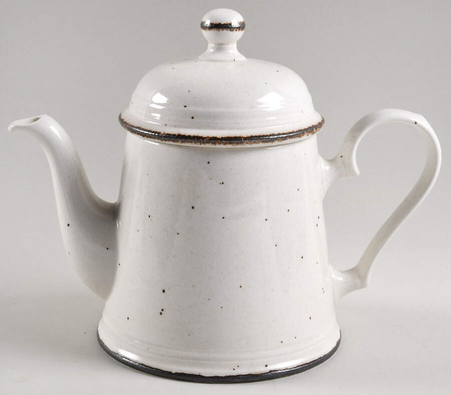 Desert Sand Teapot & Lid by Johnson Brothers-1