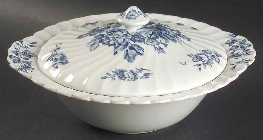 Devon Sprays Blue Round Covered Vegetable by Johnson Brothers-1