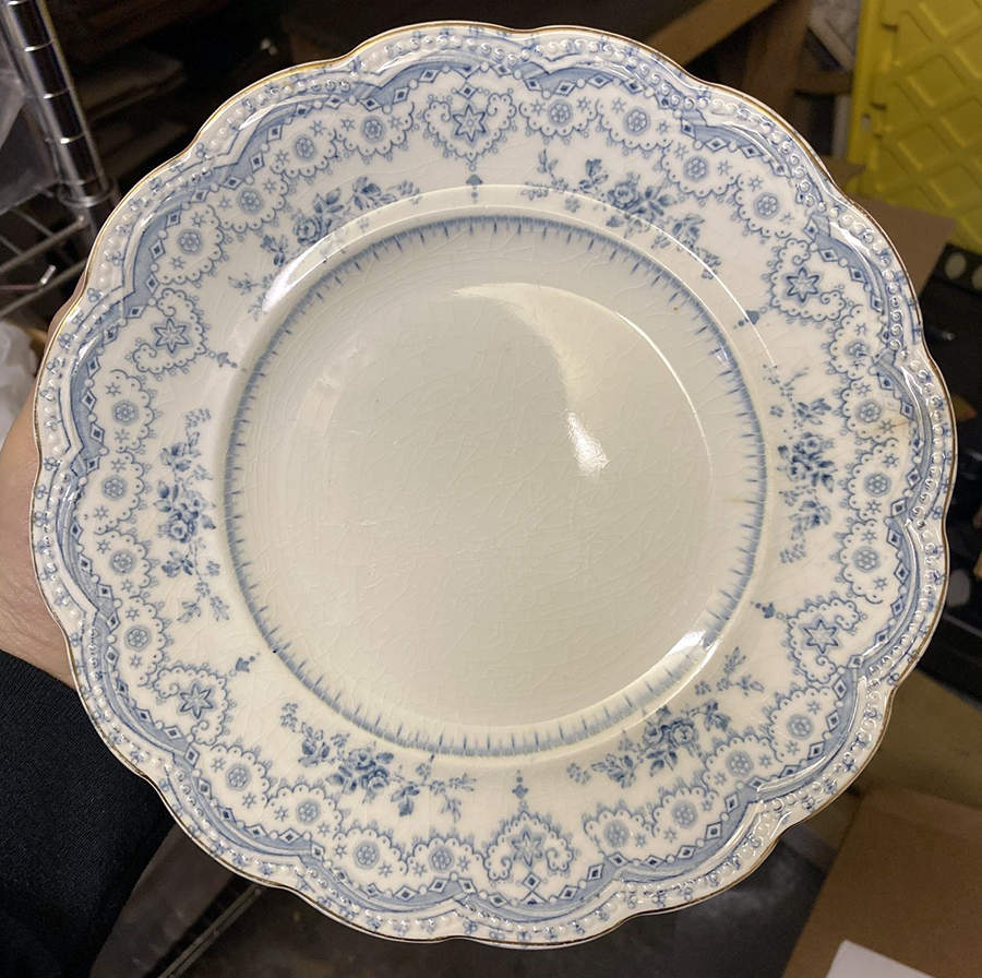 Dorothy (Blue Transfer, Gold Trim) Luncheon Plate by Johnson Brothers-1