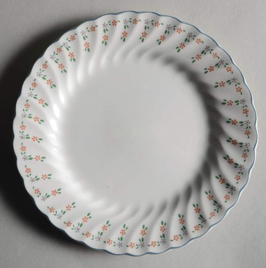 Dreamland Dessert/Pie Plate by Johnson Brothers-1