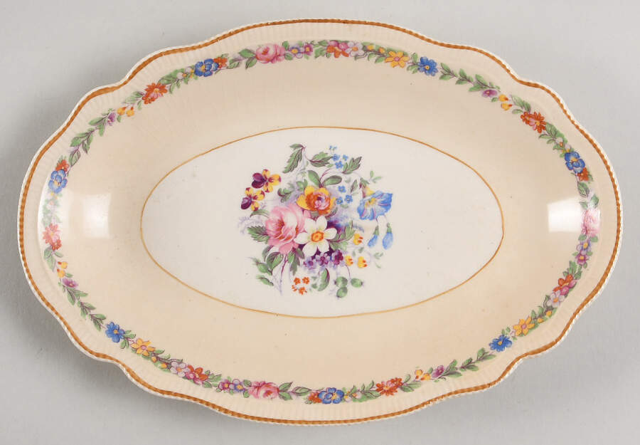 Dubarry Underplate for Gravy Boat by Johnson Brothers-1