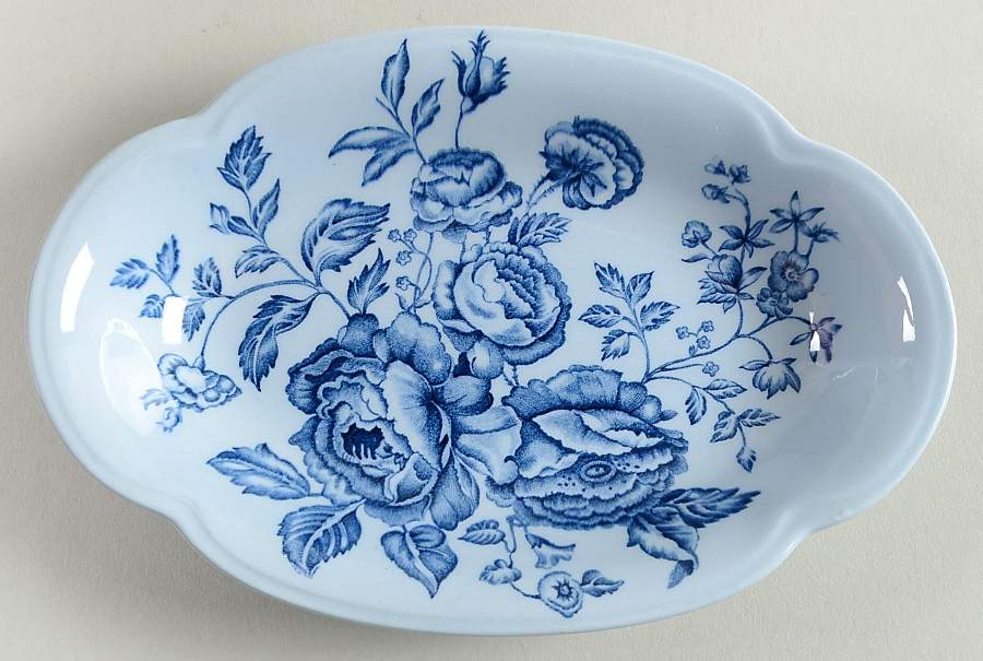 Elizabeth Blue (Blue Background) Relish/Gravy Underplate by Johnson Brothers-1