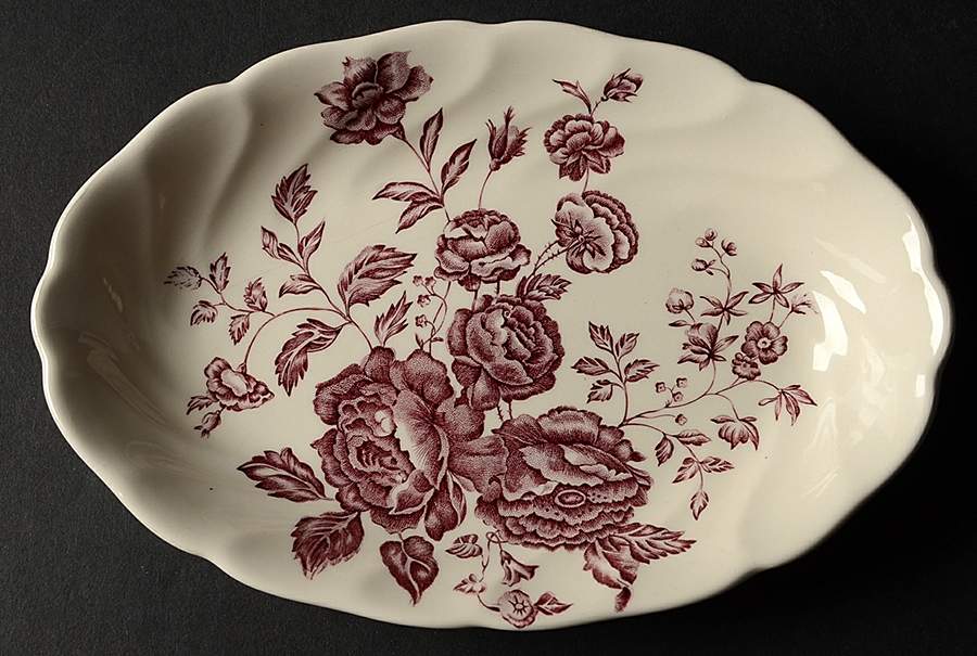 Elizabeth Mulberry Relish/Gravy Underplate by Johnson Brothers-1