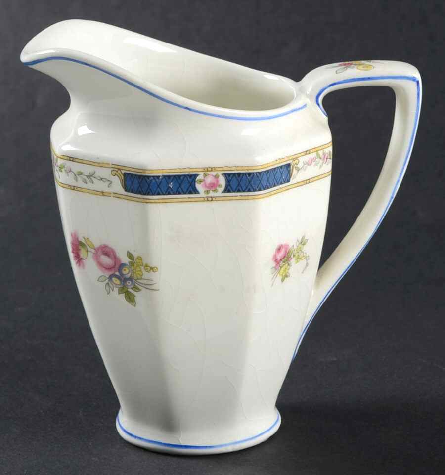 The Ellerton Creamer by Johnson Brothers-1