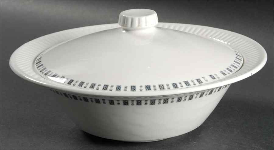 Embassy Round Covered Vegetable by Johnson Brothers-1