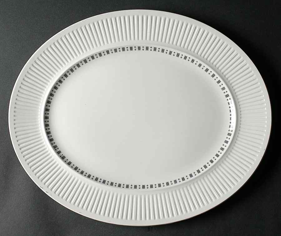 Embassy 15" Oval Serving Platter by Johnson Brothers-1