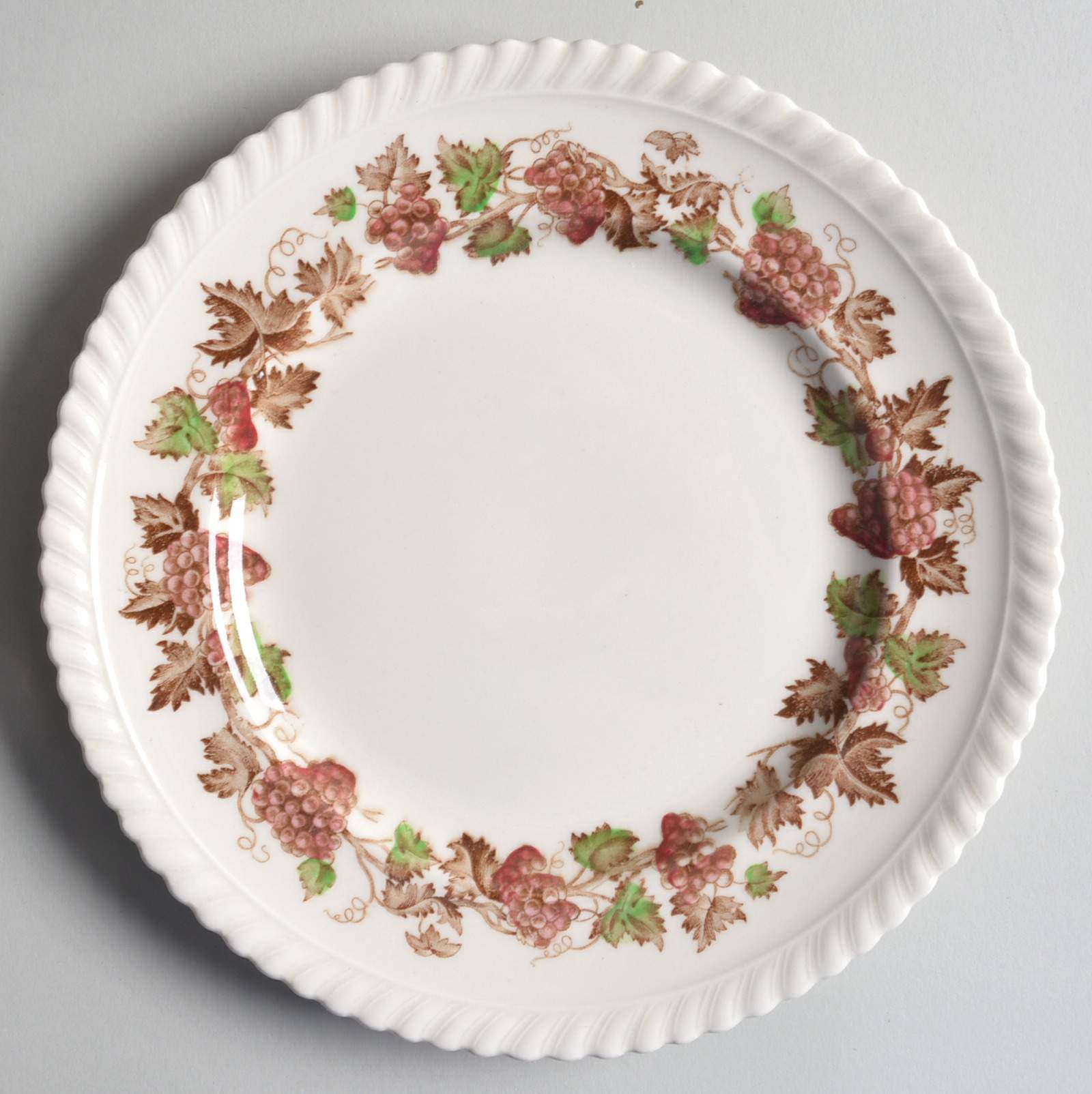 Empire Grape Salad Plate by Johnson Brothers-1