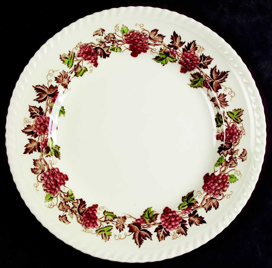 Empire Grape Luncheon Plate by Johnson Brothers-1